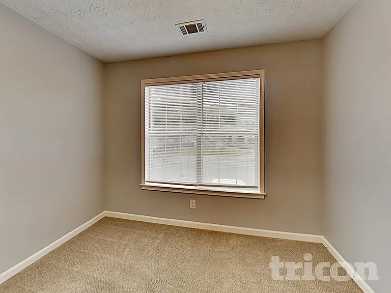 641 Delay Way — Photo 10