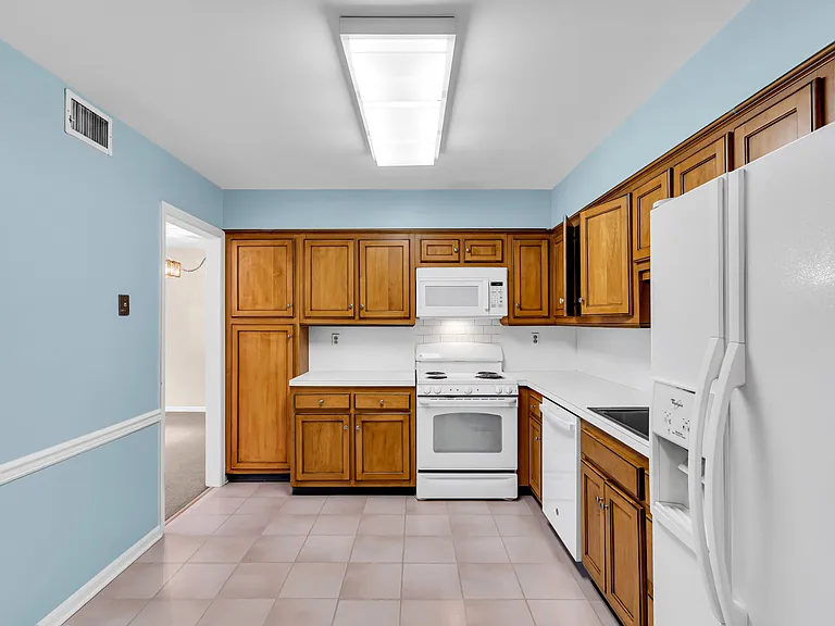 260 Prospect St #9 — Photo 14