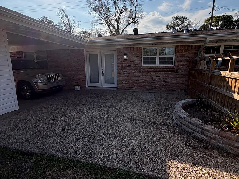 463 Magnolia Rd — Photo 2