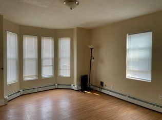 86 Florence St APT 2, Providence, RI 02909