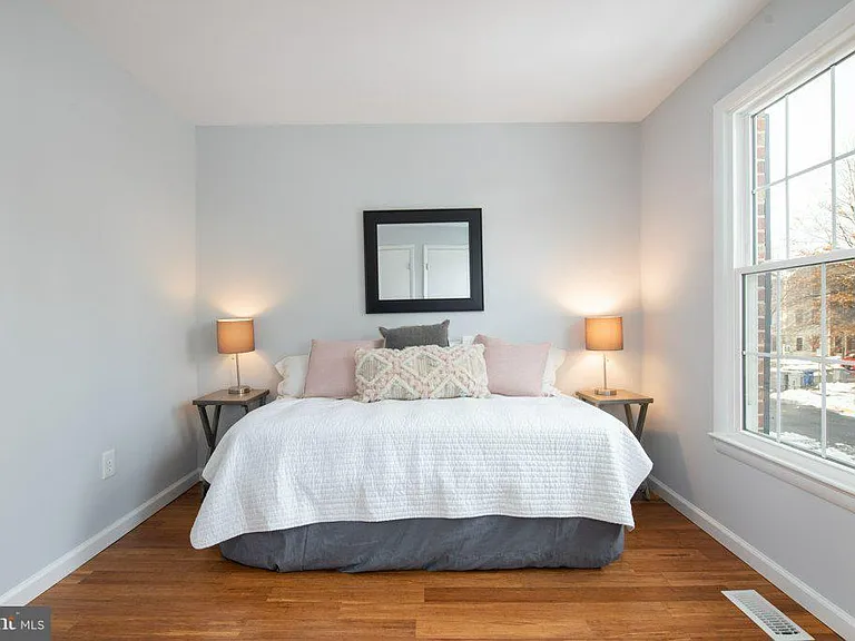 7840 Liberty Springs Cir — Photo 15