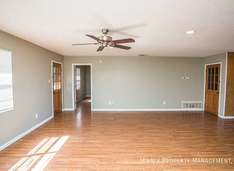 5719 Itasca St — Photo 25
