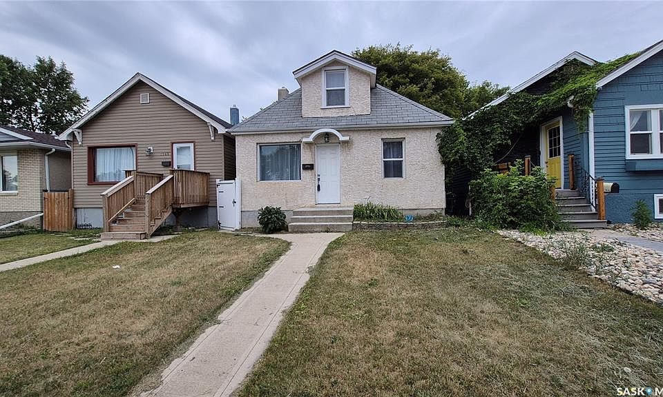 1st image of 2164 Reynolds STREET