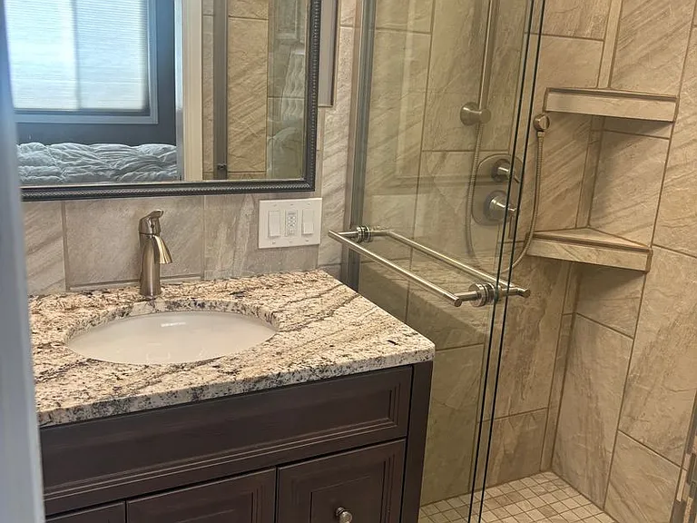 5240-5242 Old Oxford Ln — Photo 31