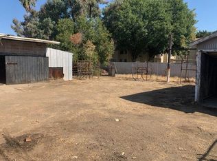 184 E Cherry Ln, Coalinga, CA 93210