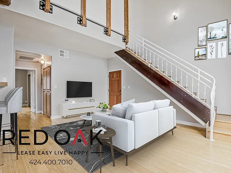 2463 Sawtelle Blvd #202 — Photo 2
