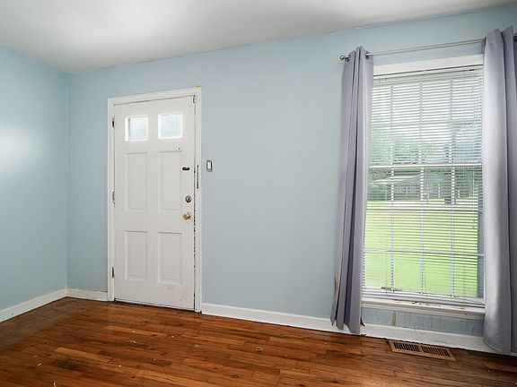 5th image of 453 Sunhill Rd