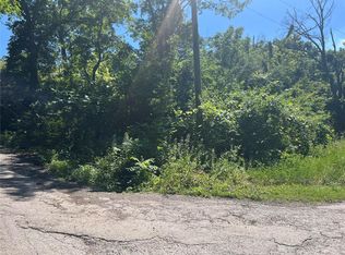 8841 Central Point Rd, Hillsboro, MO 63050