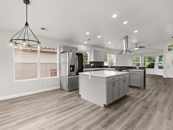 4th image of 10173 Calle Chulita NW