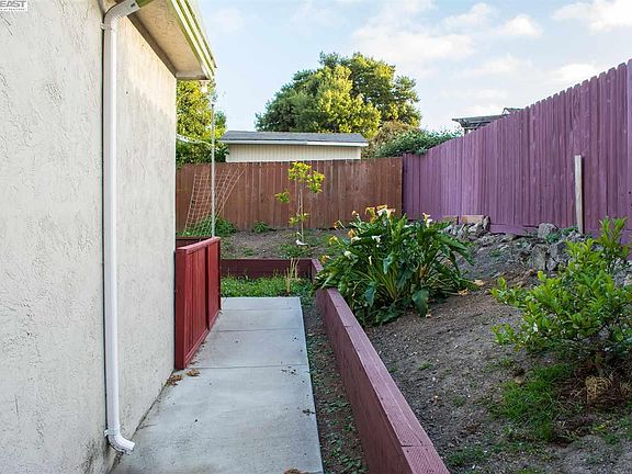 5th image of 3627 Coolidge Ave