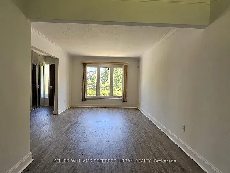 163 Newton Dr — Photo 2