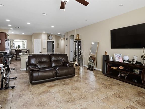 5th image of 2061 Hunt Woods Ct