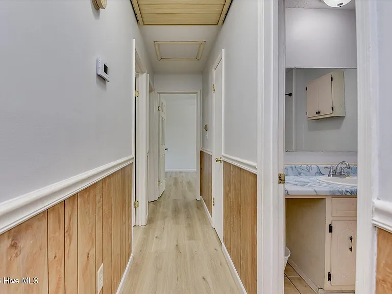 3823 Fairington Dr — Photo 16