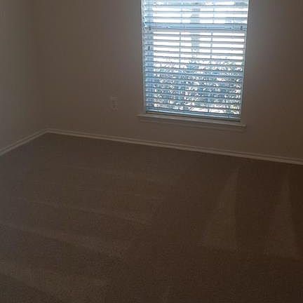 5th image of 441 Marble Creek Dr