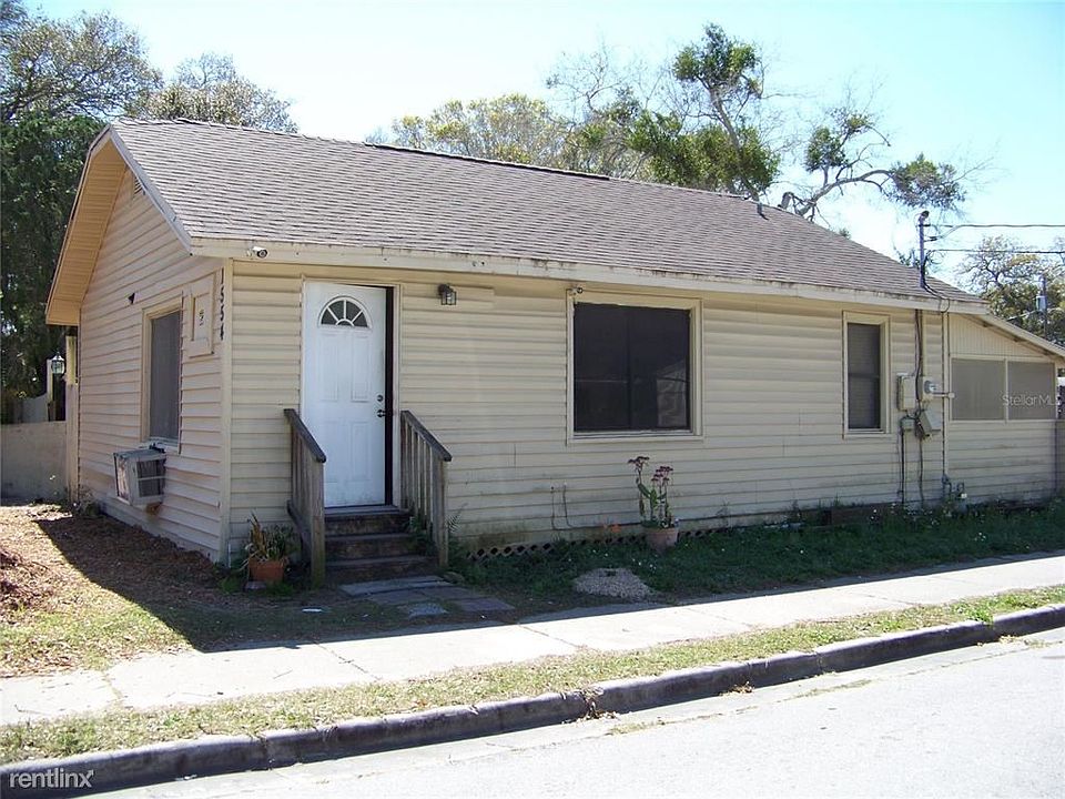 1st image of 1554R Tilley Ave