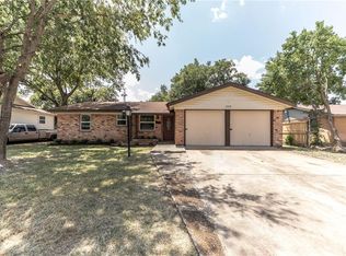 309 McCurdy St, Crowley, TX 76036