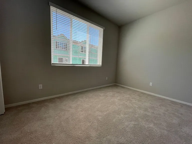 15668 NW Linder St — Photo 11