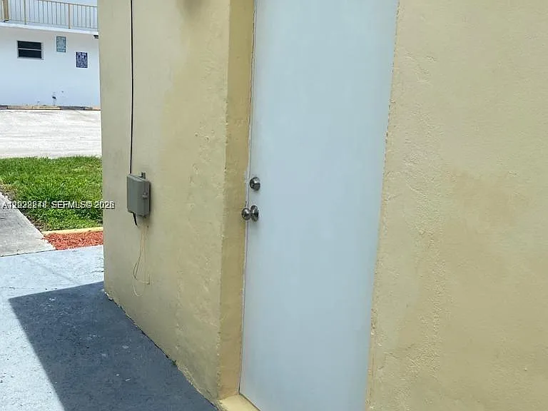 2526 McKinley St #C — Photo 2