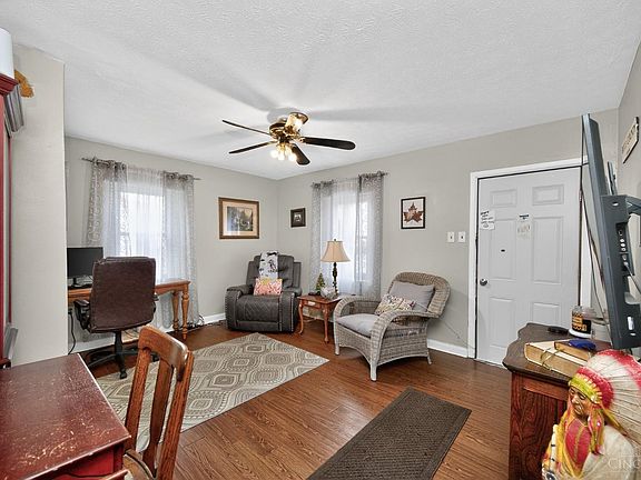 5th image of 309 King Ave