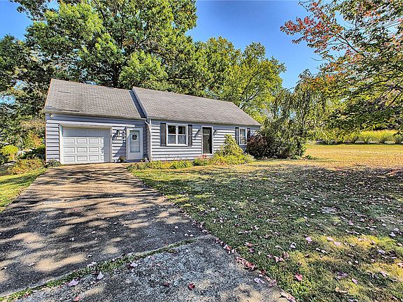 2nd image of 609 Melvin Dr