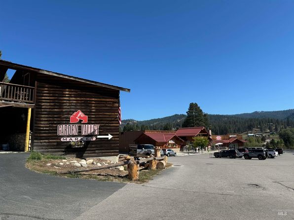 522 S Middlefork Rd, Garden Valley, ID 83622