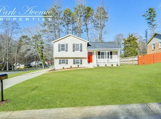 5834 Beaconsfield Rd, Charlotte, NC 28214