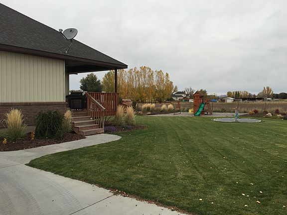 2nd image of 1128 Green Willow Dr