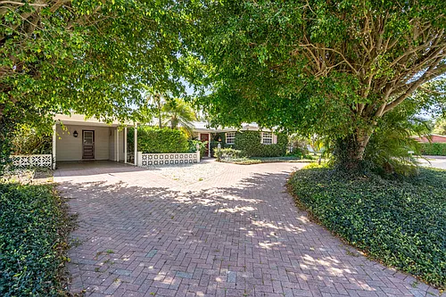 2716 Seaspray St Photo 1 2716 Seaspray St Photo 1