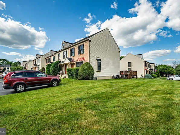 502 Ward Rd, Brookhaven, PA 19015