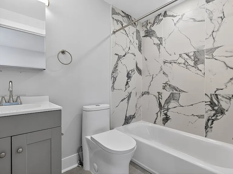 822 N 40th St — Photo 33