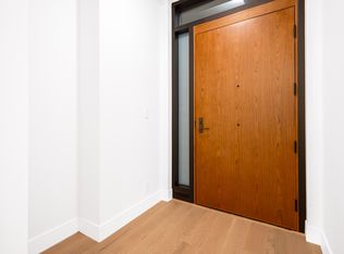 6699 Nelson Ave #203, West Vancouver, BC V7W 2B2