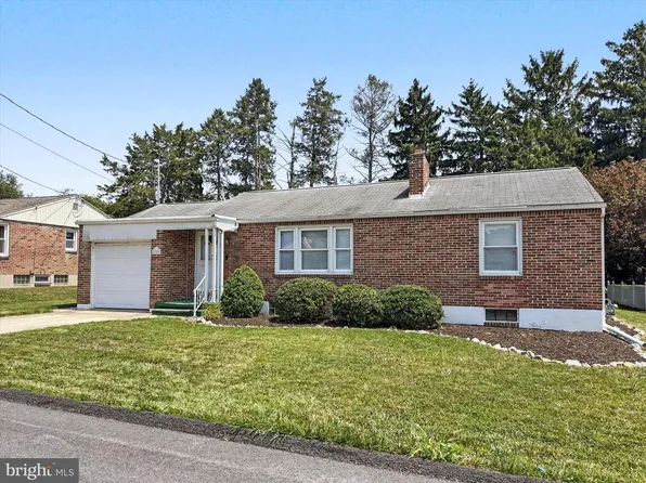 2789 Clearsprings Blvd, York, PA 17406