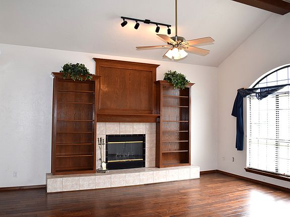 5th image of 2513 Highland Dr