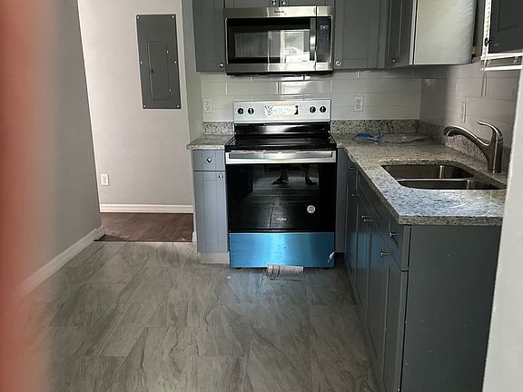 2nd image of 1336 W 7th St #2