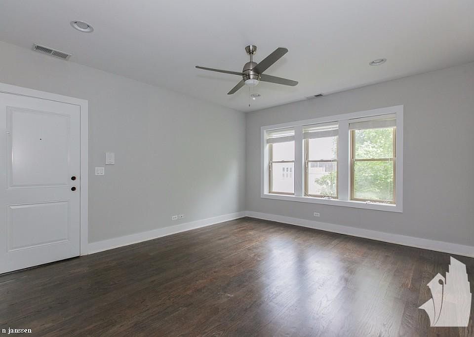1st image of 3917 N Janssen Ave #227