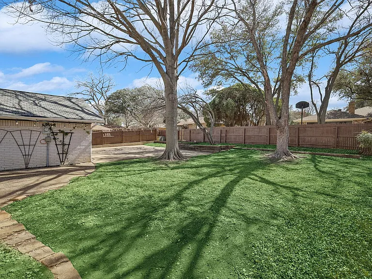 4513 Foxfire Way — Photo 34