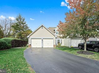 205 Waverly Ct, Robbinsville, NJ 08691