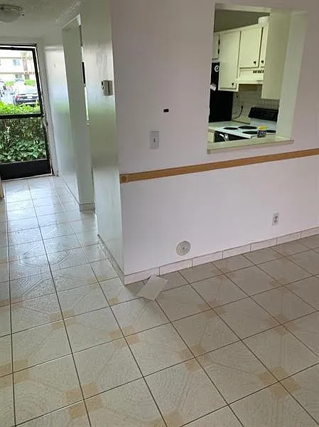 2 bed, 2.0 bath, 1040 sqft, $2,100 — Photo 3