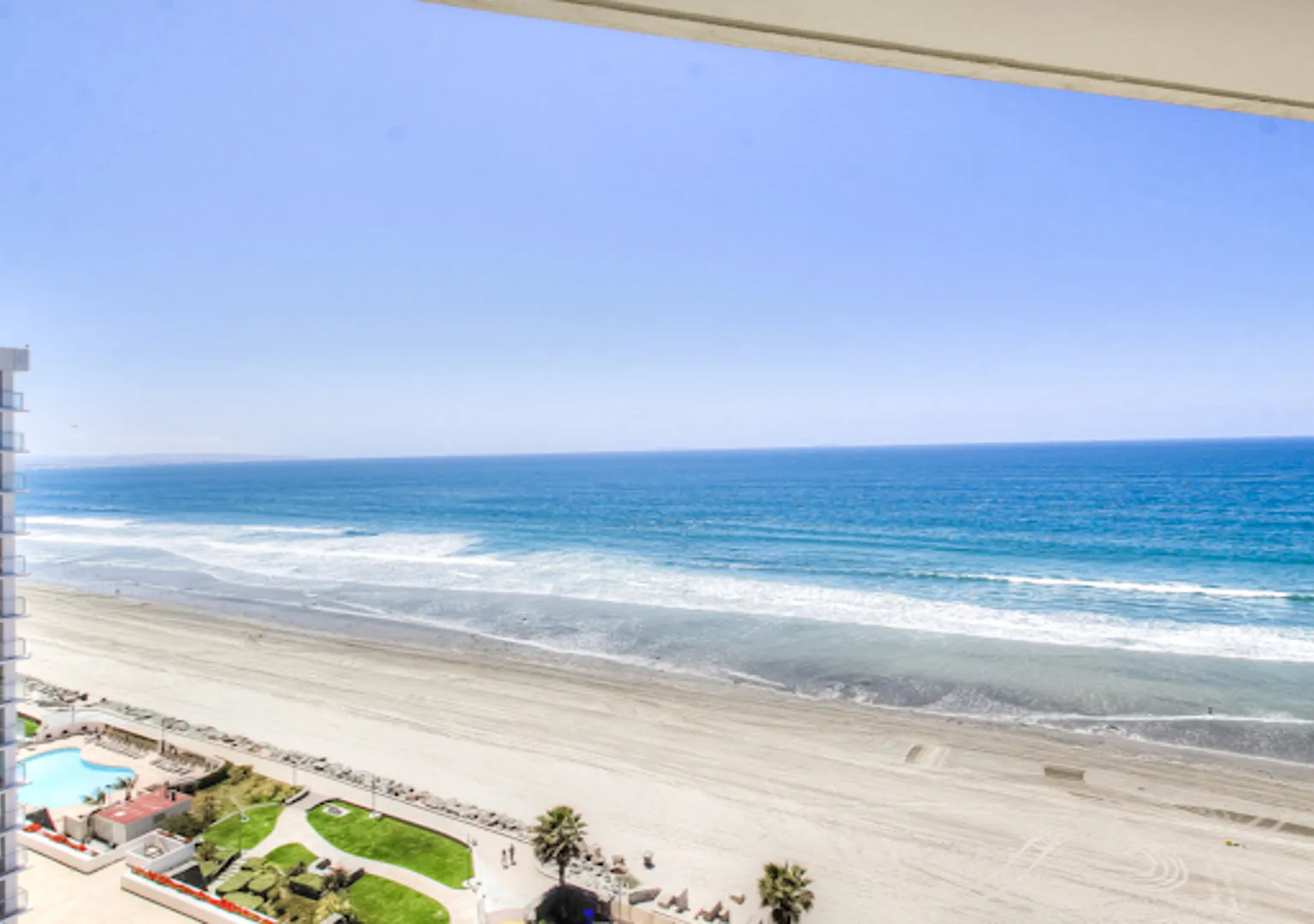 1720 Avenida Del Mundo — Photo 1