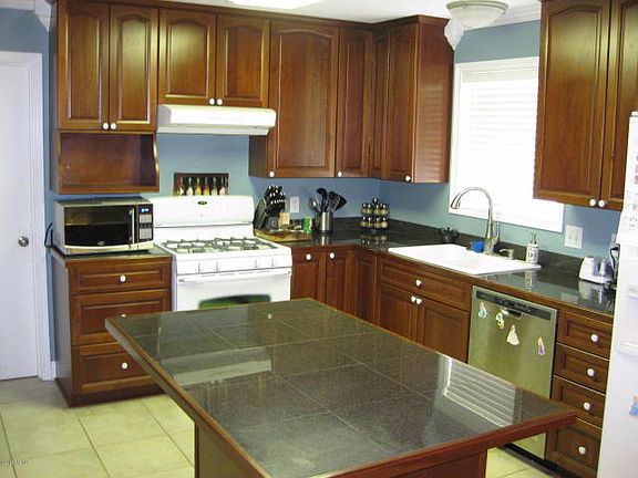 2nd image of 513 Astor Place Dr