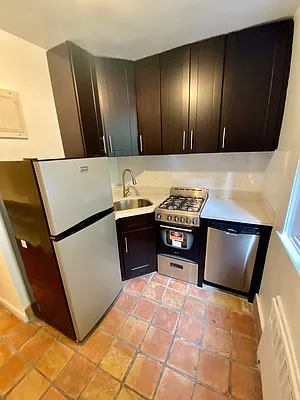 Rented by Douglas Elliman | media 8