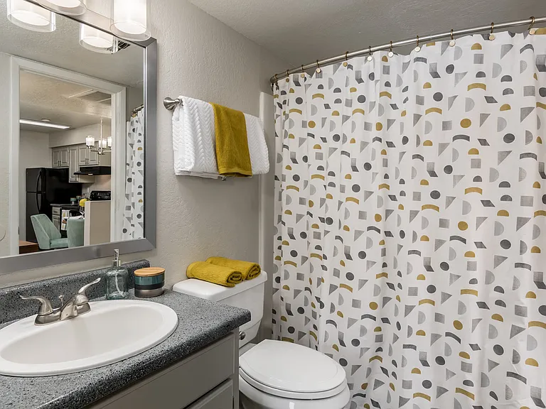 Elevate Apartments — Photo 10