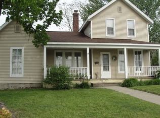 520 N Leroy St, Fenton, MI 48430