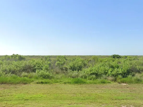 Kastl St, Quintana, TX 77541
