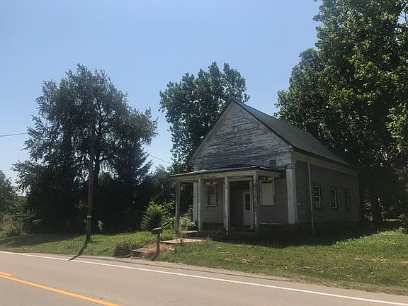 3rd image of 24713 Toboggan Ave