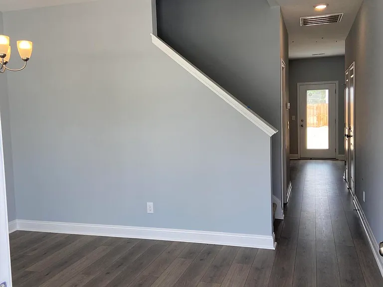 4612 Runaway Bay Ln — Photo 2