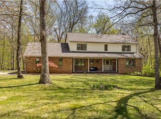 16354 N Briarwood Ct, Effingham, IL 62401