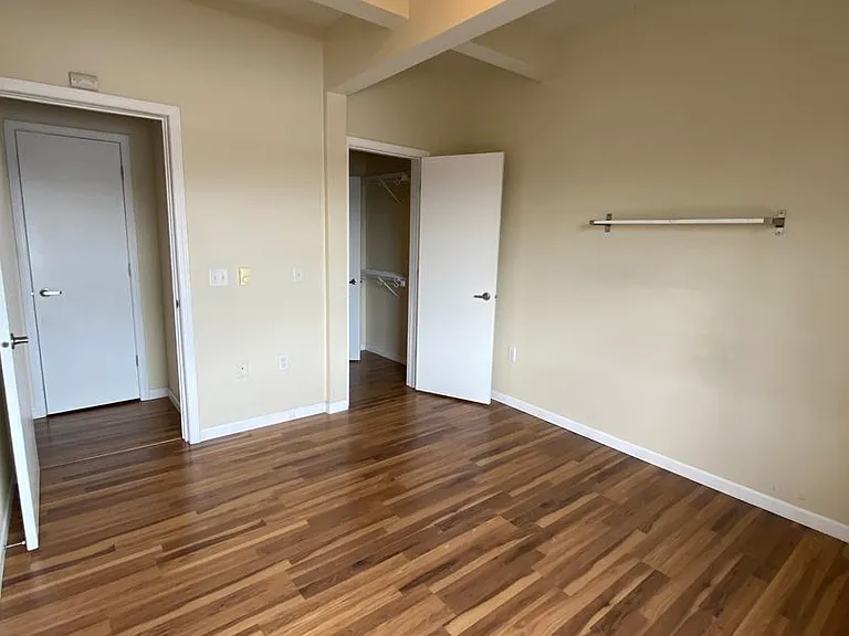 508 N Bridge St — Photo 5