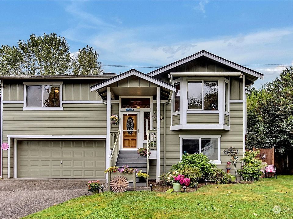 1st image of 7913 66th Drive NE