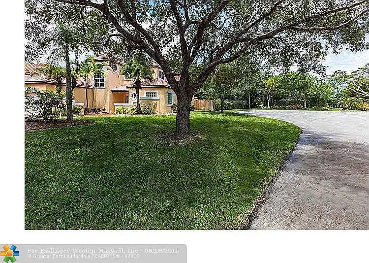 2nd image of 1000 NW 93rd Ave